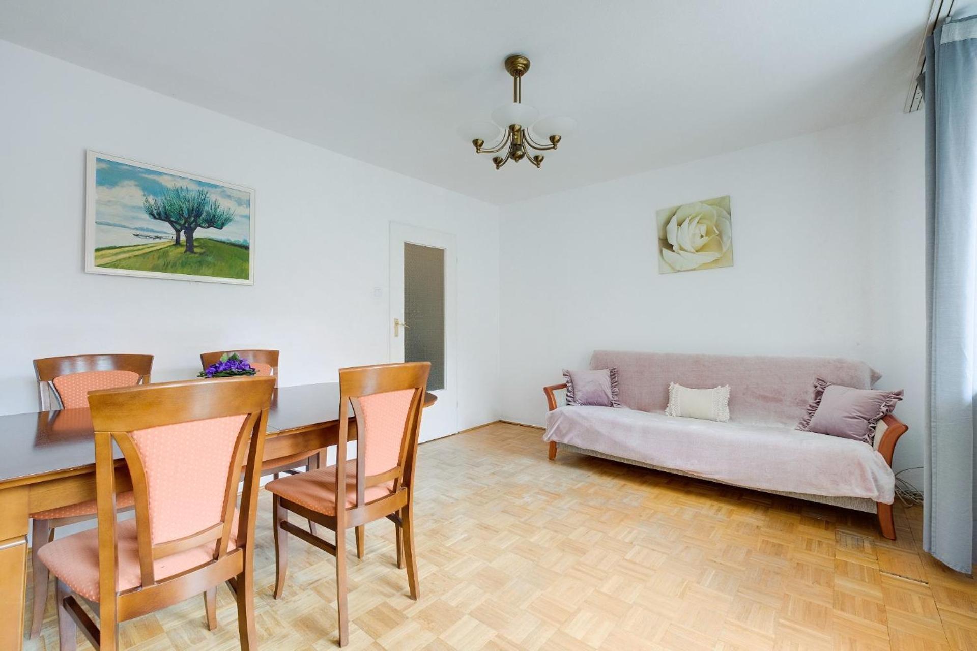 Spacious Apartment In Green Location ワルシャワ エクステリア 写真